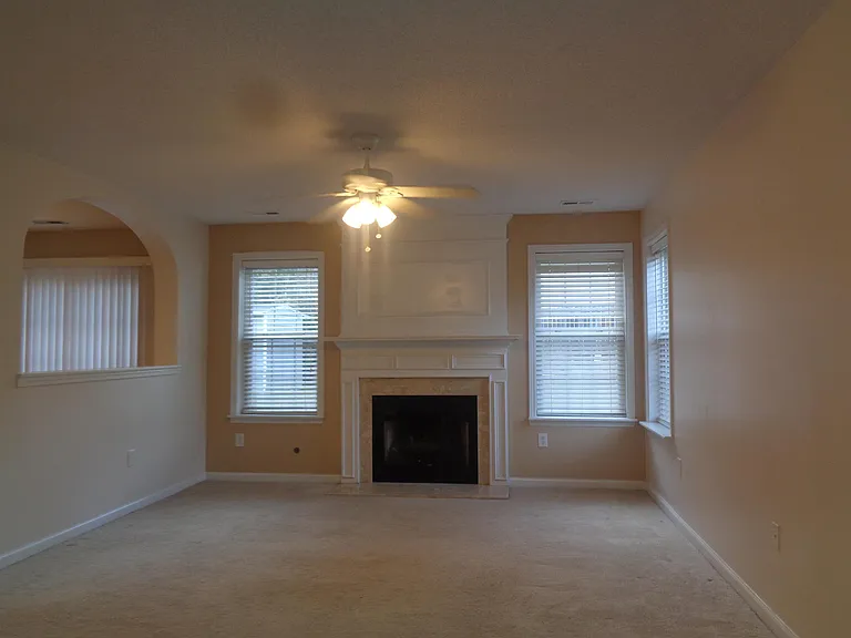 509 Brickstone Dr — Photo 2