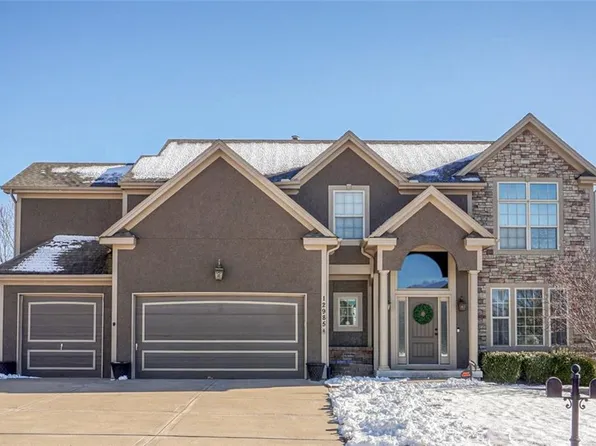 12985 N Foxglove Ct, Platte City, MO 64079