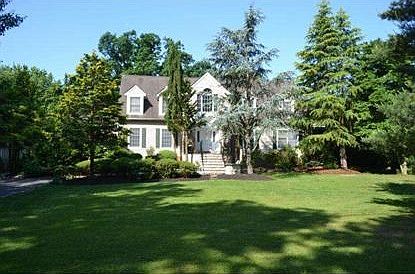 2nd image of 5 Penbrook Ct