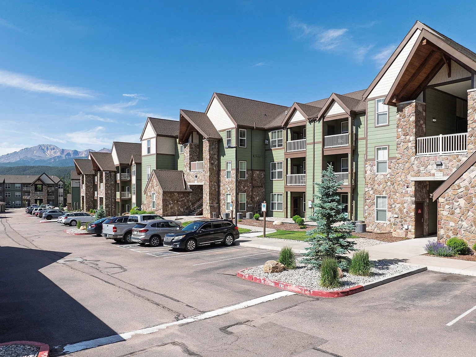 Trail Ridge at Woodland Park Apartments — Photo 1