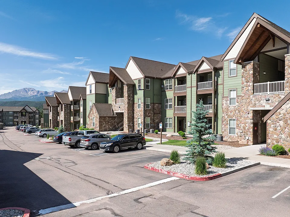 Trail Ridge at Woodland Park Apartments