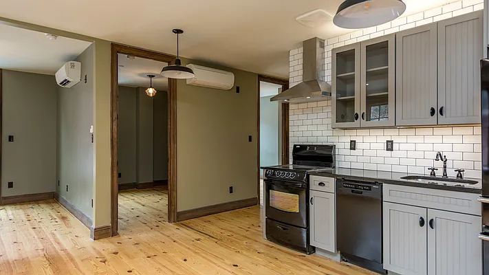 Rented by Nooklyn NYC LLC | media 17