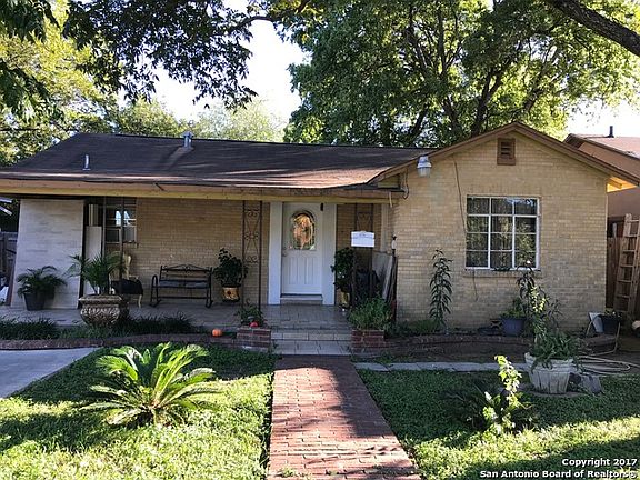 4th image of 306 Kendalia Ave