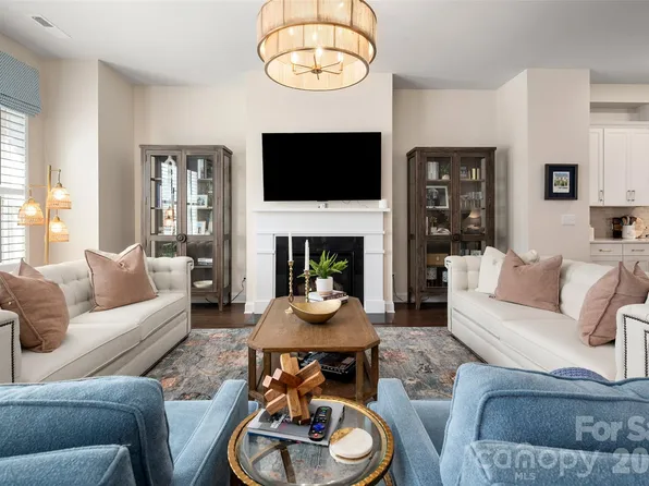 13114 Kornegy Dr, Charlotte, NC 28277