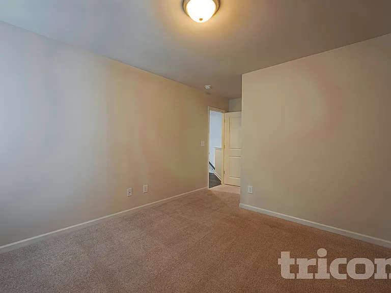 317 Oxbow St — Photo 11