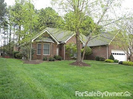 Beautiful Fenced Backyard