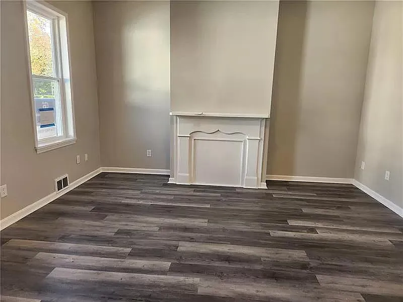 3 bed, 1480 sqft, $1,600 — Photo 2