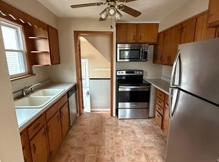 1037 Lloyd Rd, Wickliffe, OH 44092