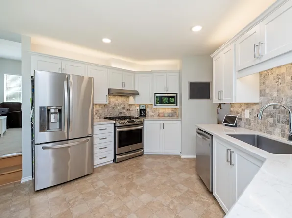 45257 Raven Pl, Chilliwack, BC V2R 2X1