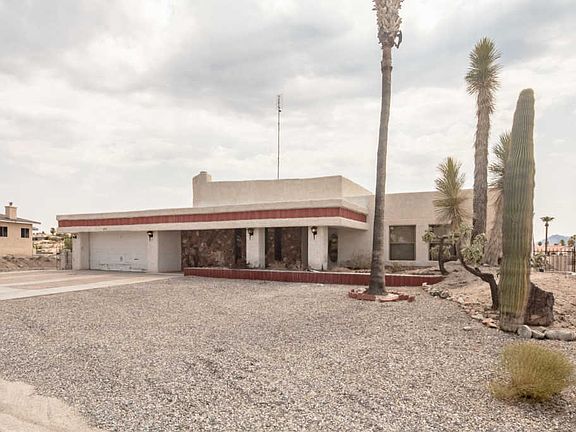 3rd image of 330 Cypress Dr