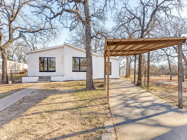 1328 Pelican Cir, Azle, TX 76020
