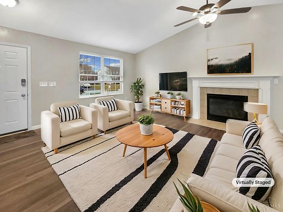 2nd image of 6097 Weber Oaks Dr