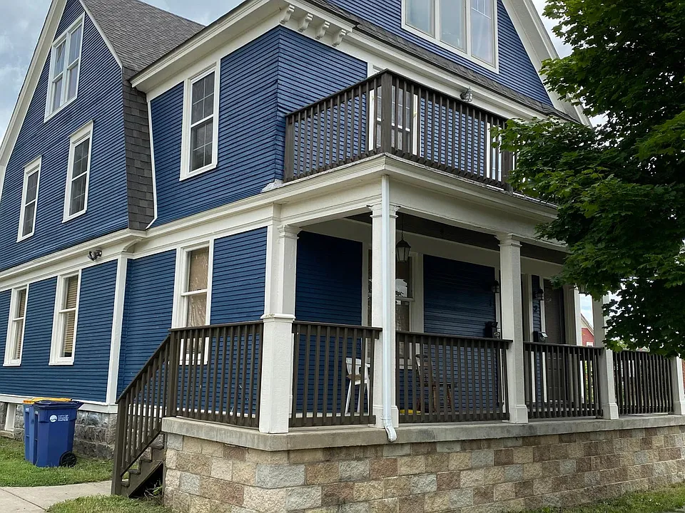 569 Jefferson Ave SE #1