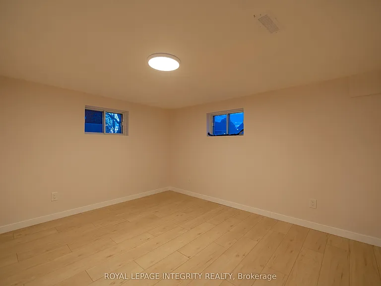 610 Alesther St #B — Photo 7