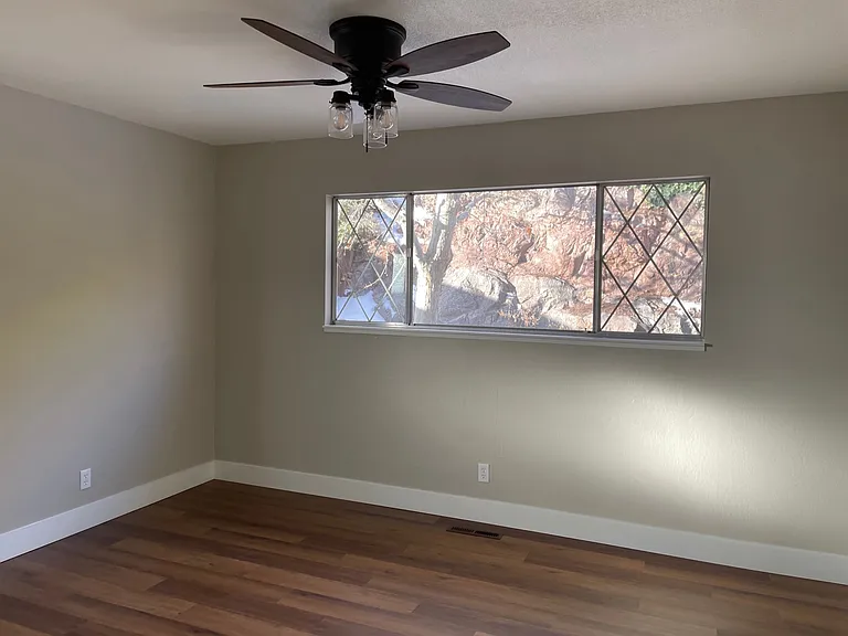3545 Lodestar Ln — Photo 12