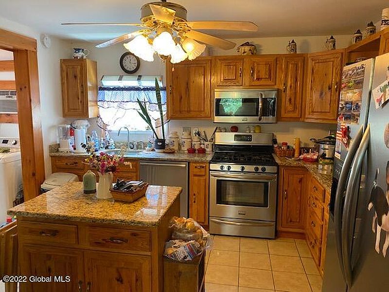 4th image of 2961 Salisbury Place