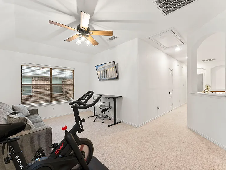 1478 Cambridge Dr — Photo 19