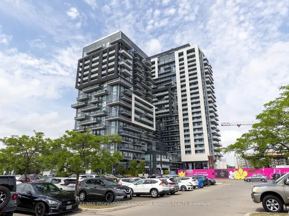 2087 Fairview St #1203, Burlington, ON L7R 0E5