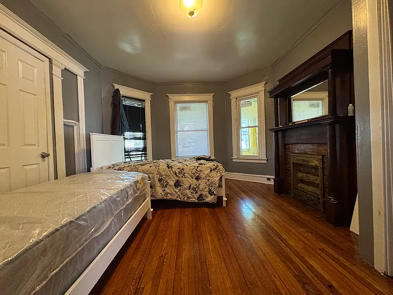 27-29 Norfolk St #1 — Photo 12