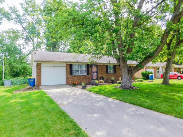 505 Woodcreek Dr, Ossian, IN 46777