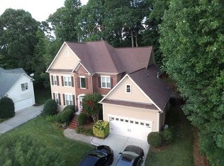 8011 Alba Ct, Charlotte, NC 28269