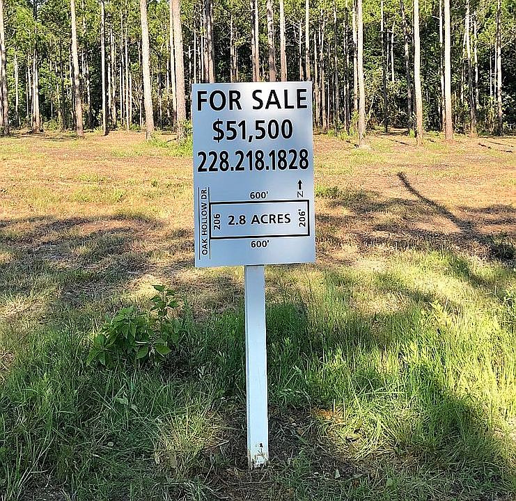 1st image of Oak Hollow Dr