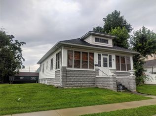 400 N Madison St, Marion, IL 62959