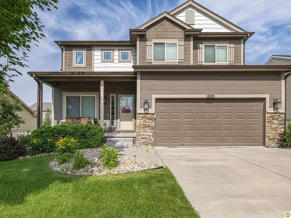 8820 N 156th Ave, Bennington, NE 68007
