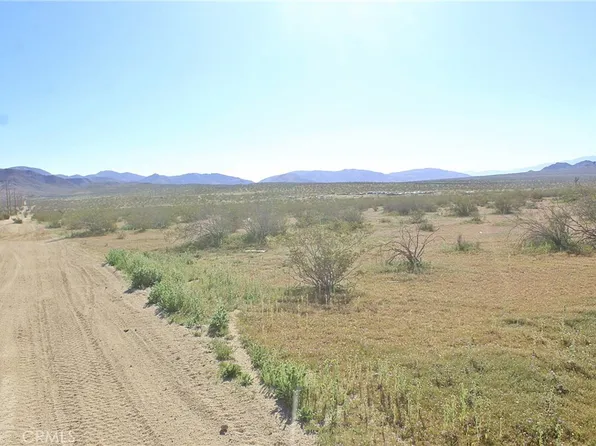 1 Kimshew St, Apple Valley, CA 92307