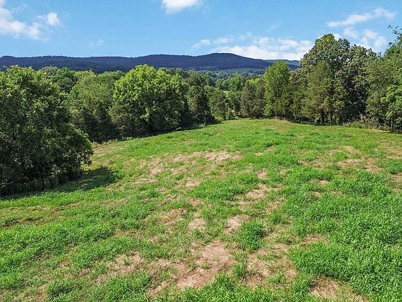 4th image of 1245 Bridge Hollow Rd