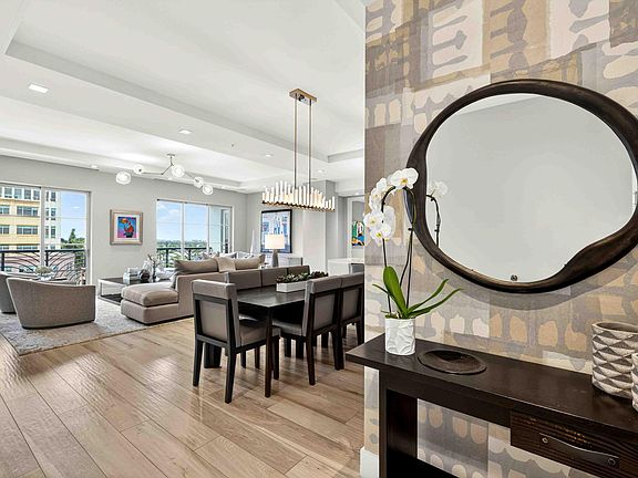 4th image of 155 E Boca Raton Road #611