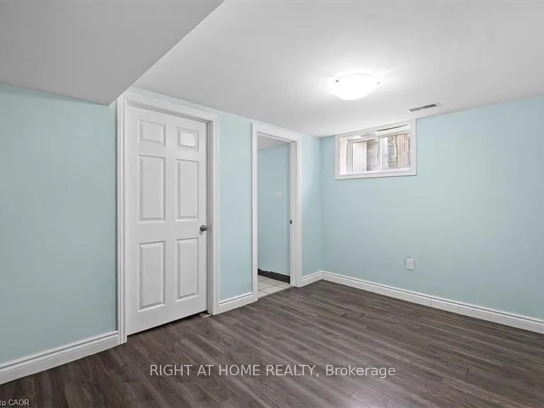 134 Victor Blvd #LOWER LEVEL — Photo 9