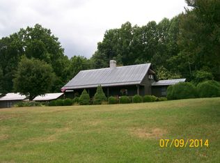 2039 McBride Rd, Mount Airy, NC 27030