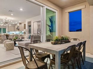 305 Chorus, Irvine, CA 92618
