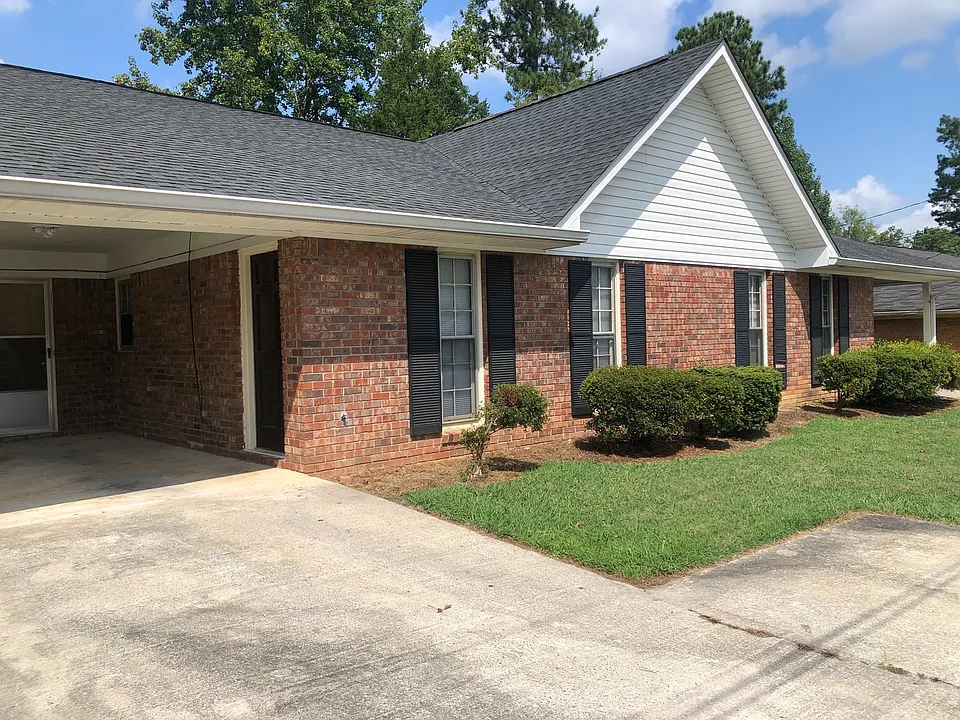 18 Wood Creek Way SW