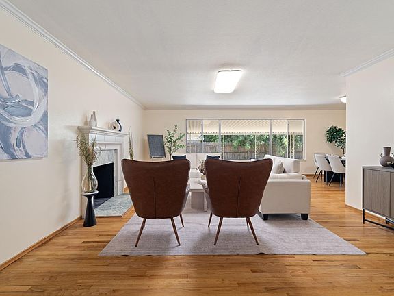 5th image of 8 W Robinhood Dr