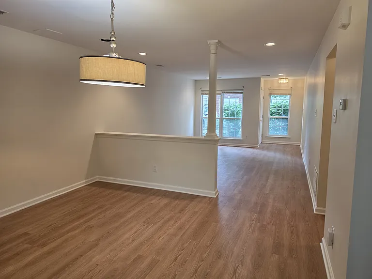 303 Harvest Ln — Photo 6