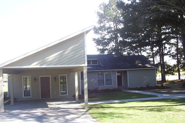 1st image of 1811 Bay Meadows Dr W