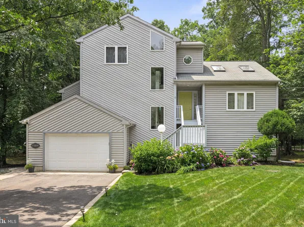 6 Rancocas Blvd, Mount Laurel, NJ 08054