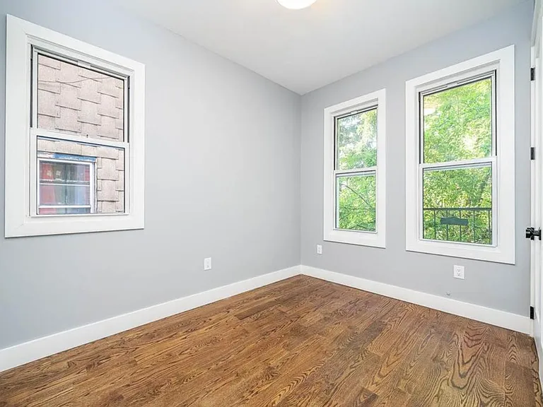 112 Duncan Ave #3C — Photo 7