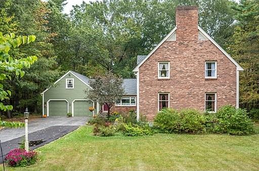 1st image of 62 Wintergreen Dr