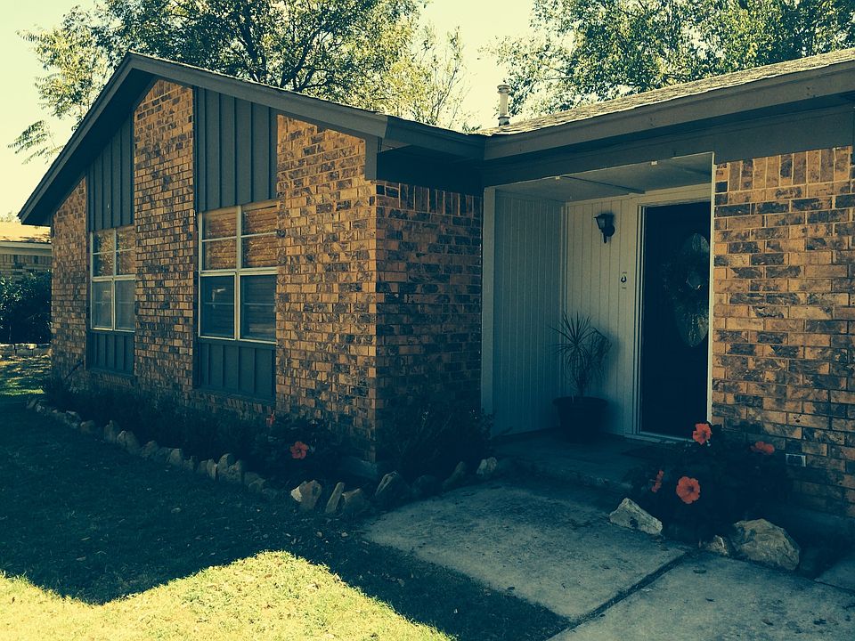 1st image of 4405 Delwood Dr