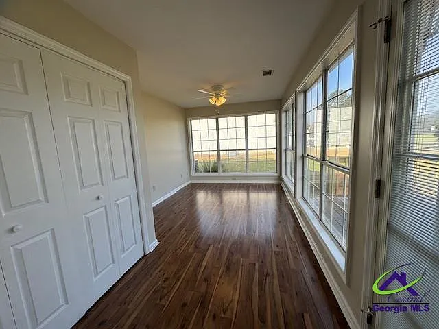 217 Waterford Dr — Photo 10