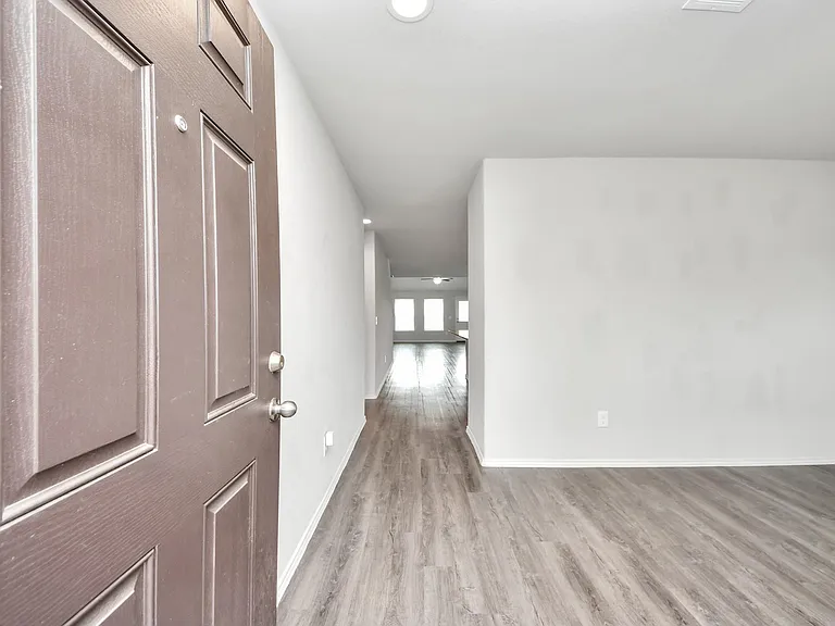 4231 Tulip Oak Dr — Photo 6