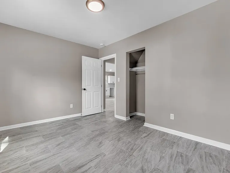 3480 Vernon Ave — Photo 8