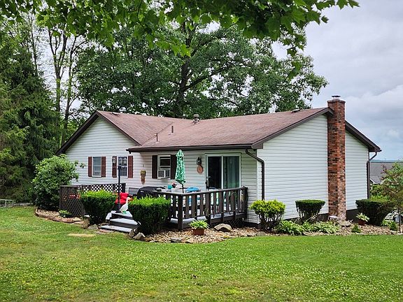 3rd image of 28 Kevin Cir