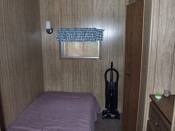 3rd image of 3295 Hollybrook Dr