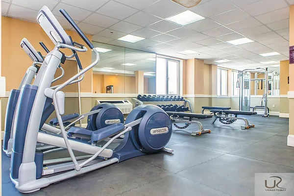 Rented by Urban Realty NYC | media 75