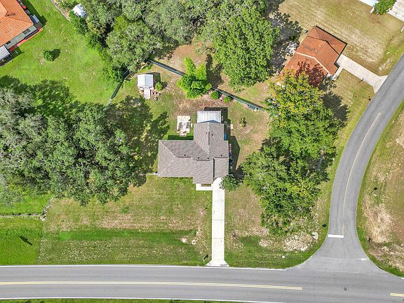 2nd image of 814 Oak Road