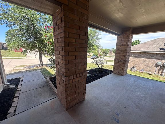 4th image of 512 Tunnel St
